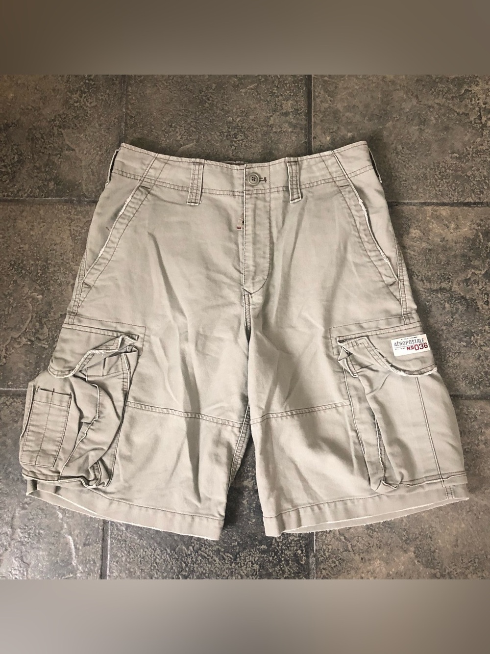 Vintage Y2K Aeropostale Canvas Cargo Shorts Size Men’s 31 Skater